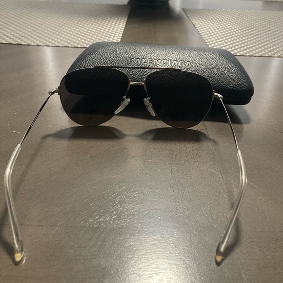Balenciaga Logo Sunglasses - Picture 3 of 6